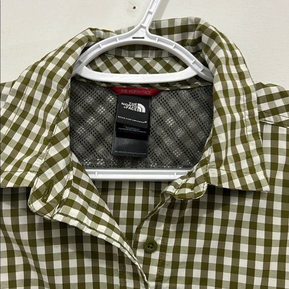 The North Face shirt - Picture 2 of 3